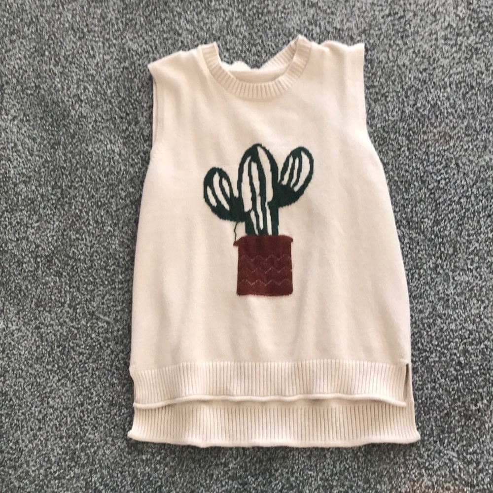 Amazing quality knit vest